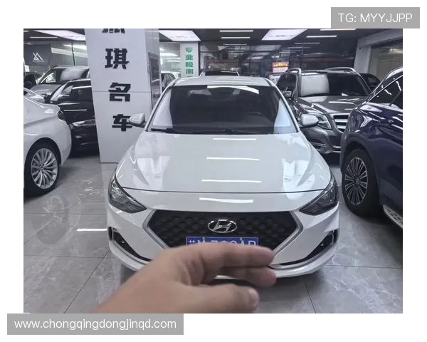 1.6L四缸配6AT,裸车价低至6万,年轻人的第一台车买悦动很值 1.6L四缸配6AT,裸车价低至6万,年轻人的第一台车买悦动很值